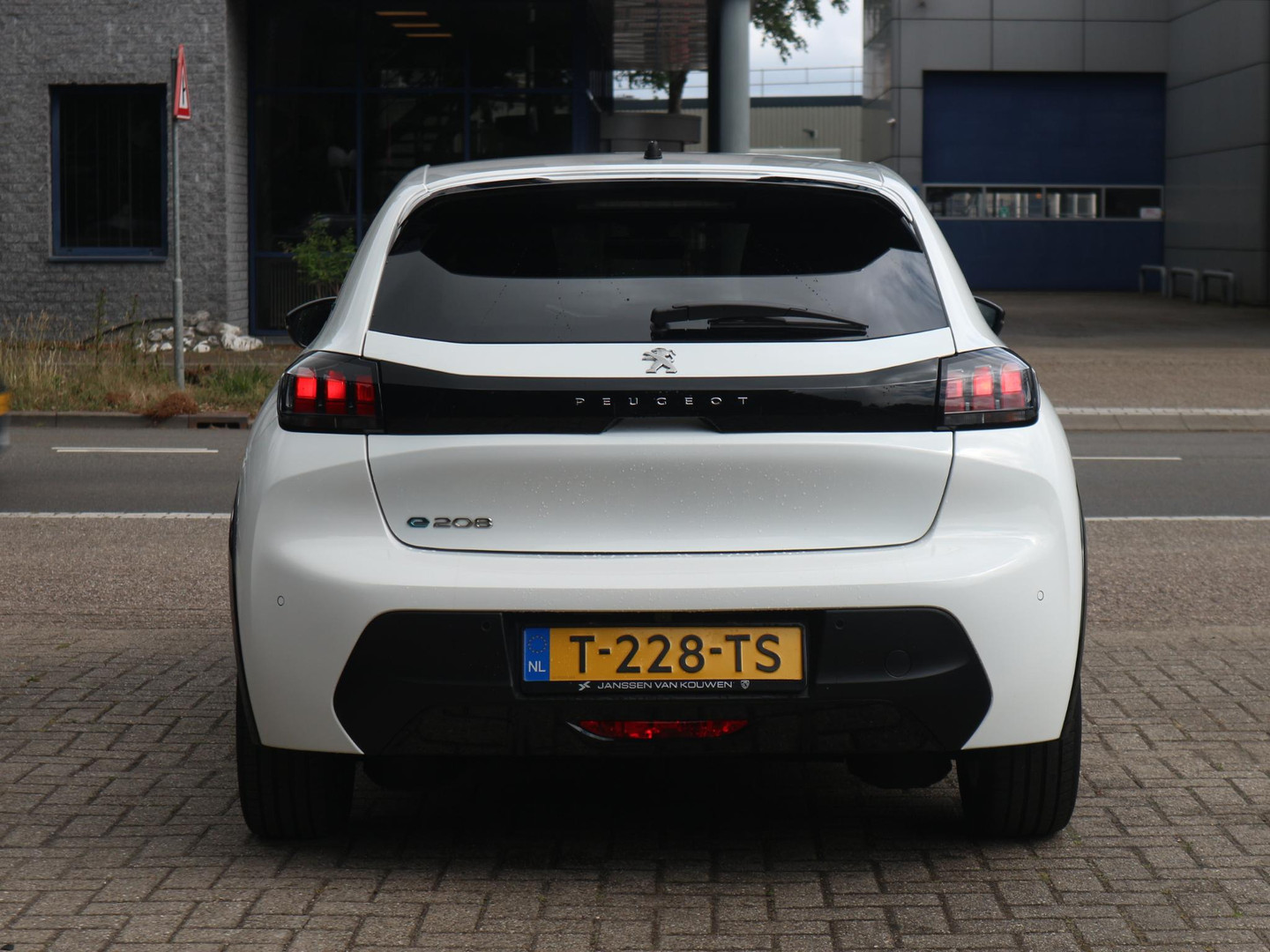Peugeot Peugeot