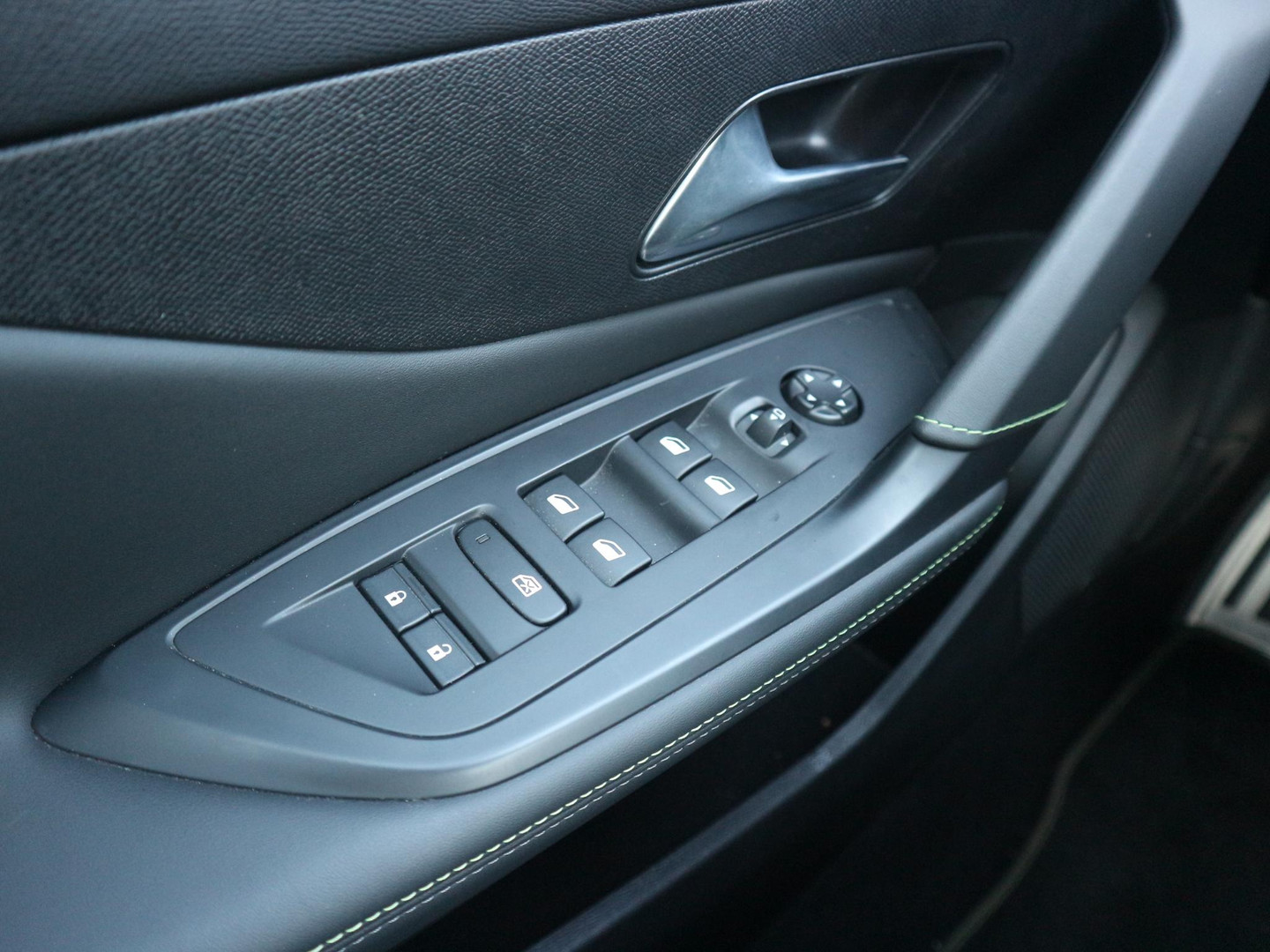 Peugeot Peugeot