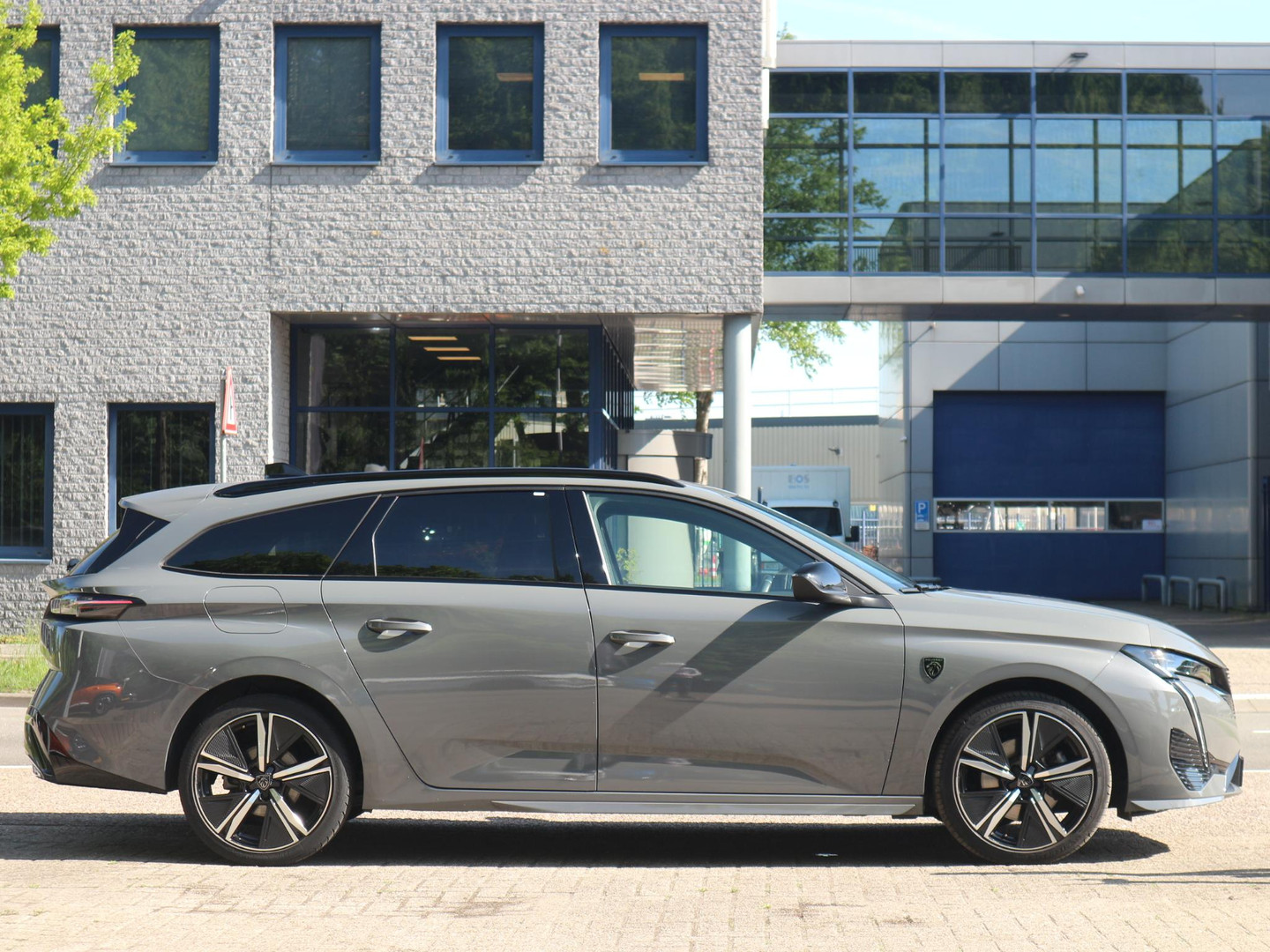 Peugeot Peugeot