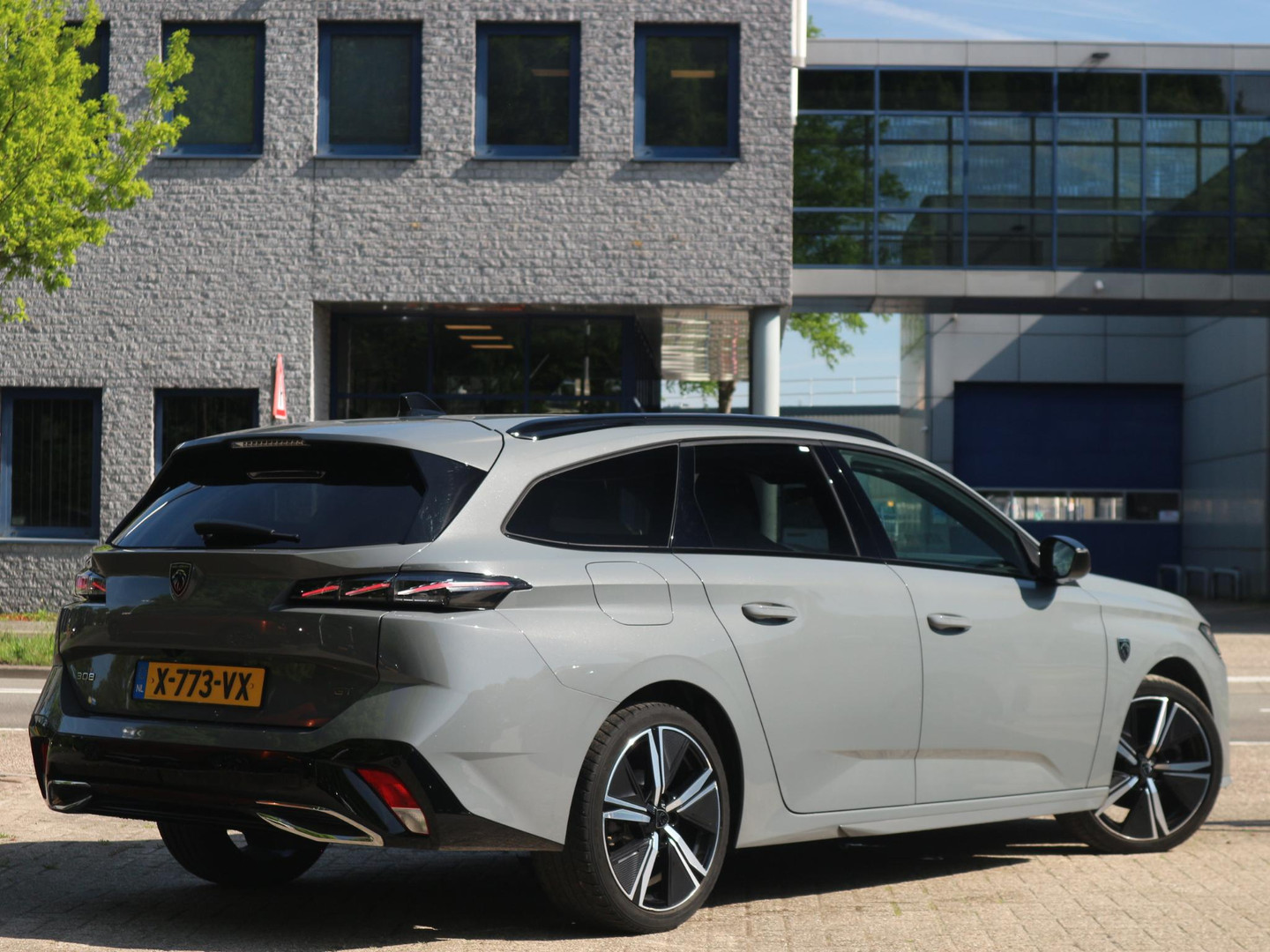 Peugeot Peugeot
