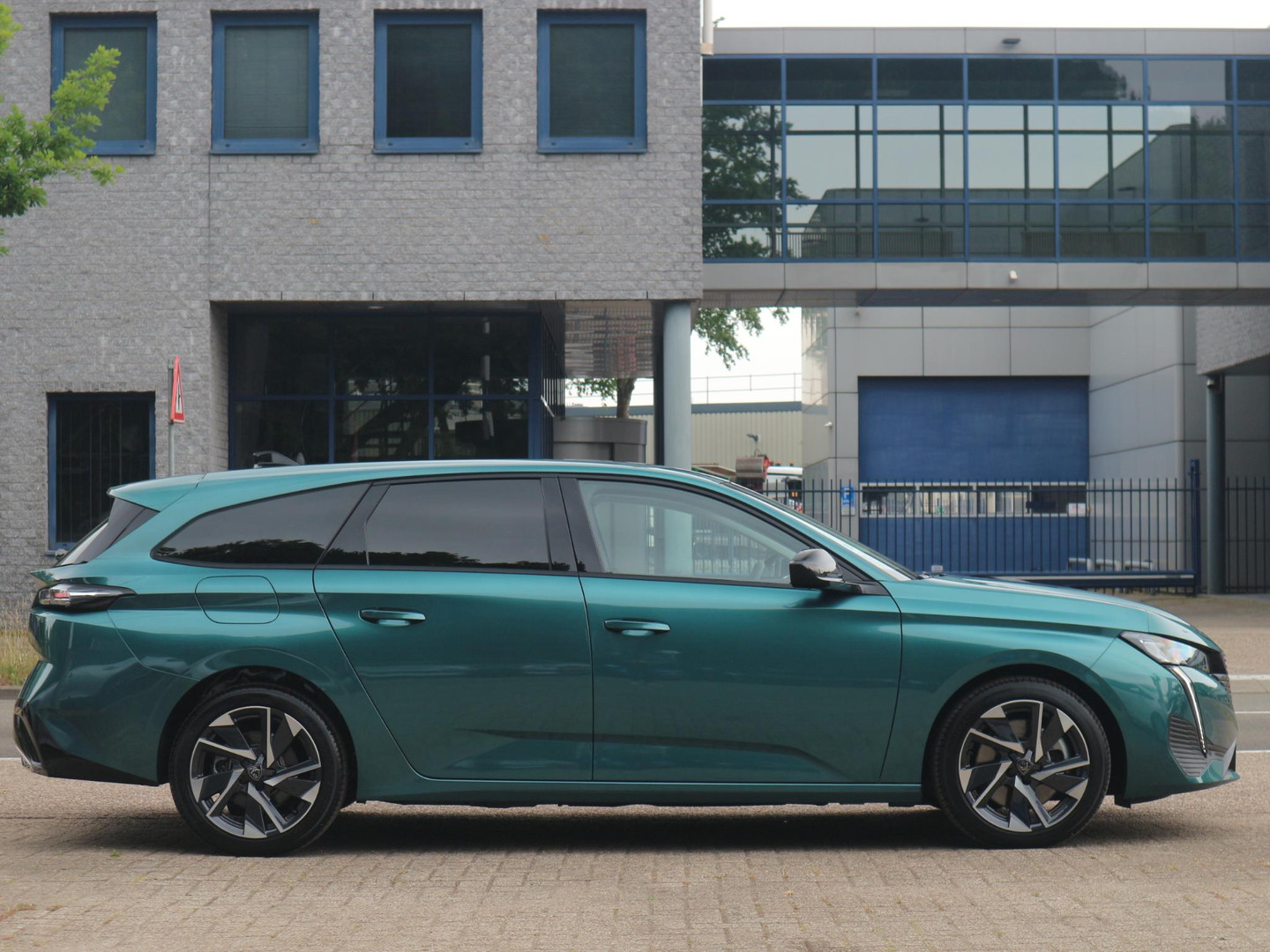 Peugeot Peugeot