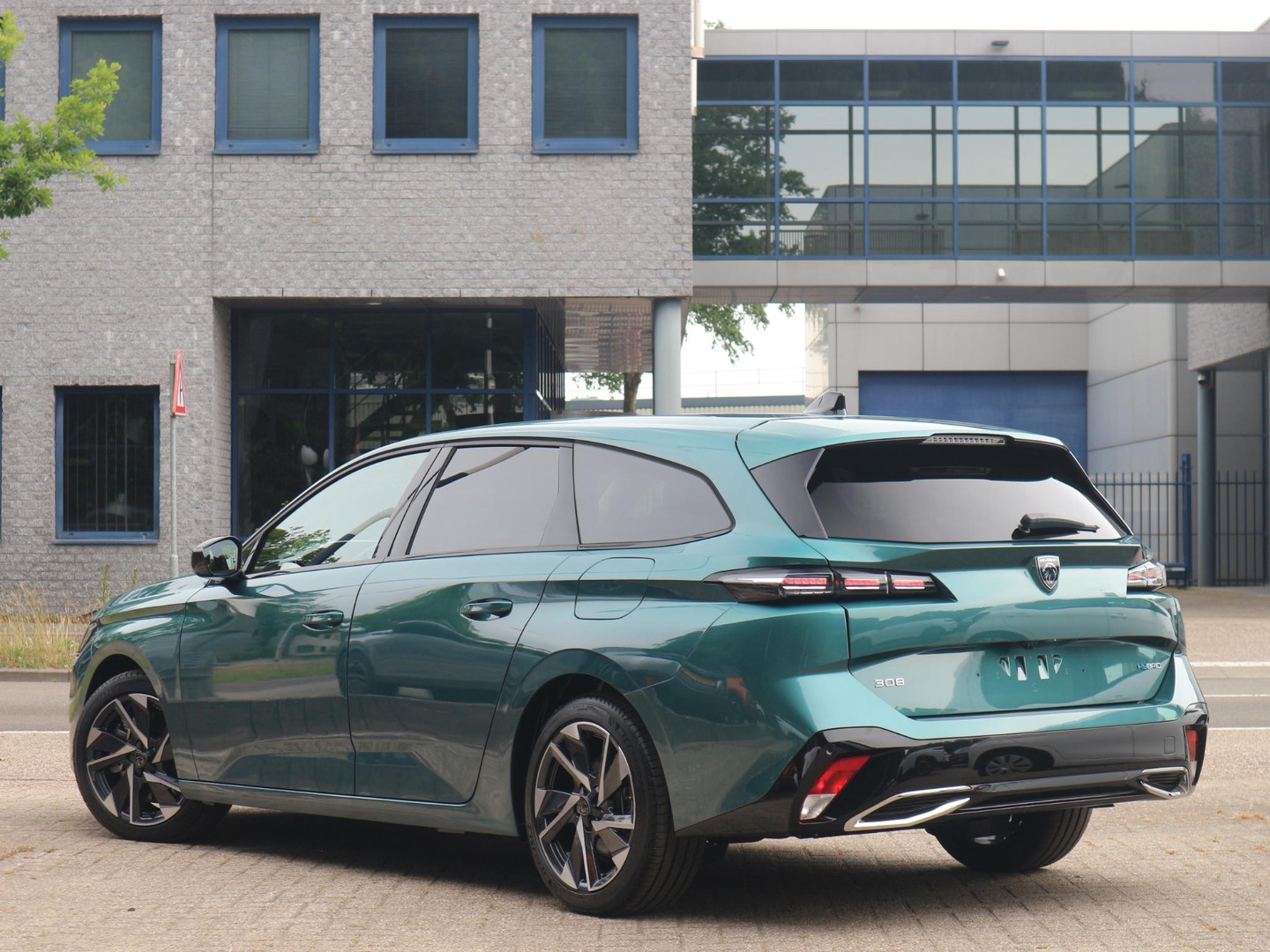 Peugeot Peugeot
