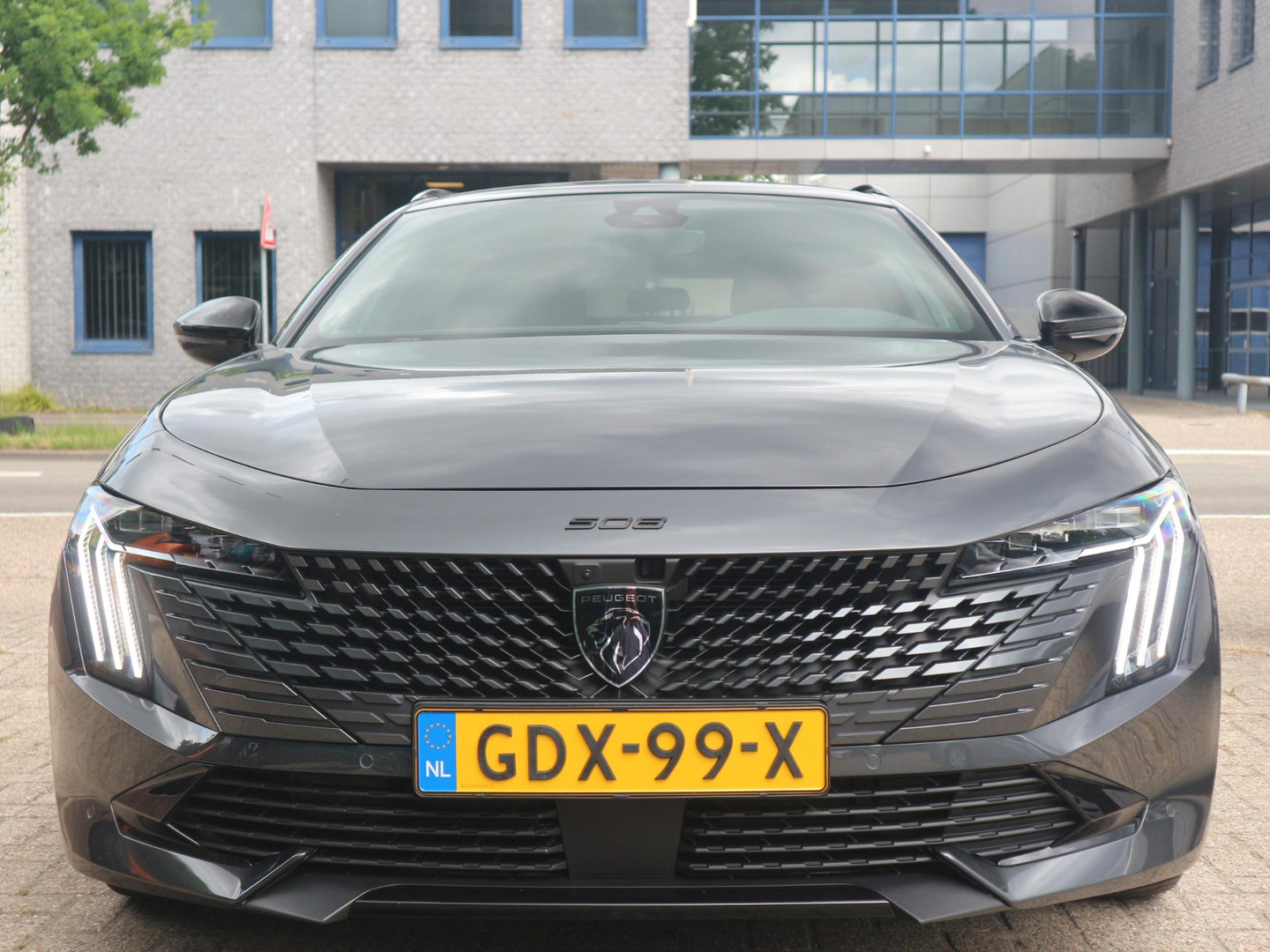 Peugeot Peugeot