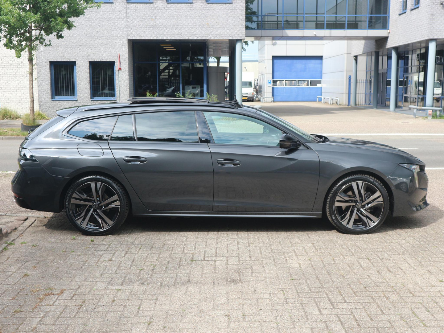 Peugeot Peugeot