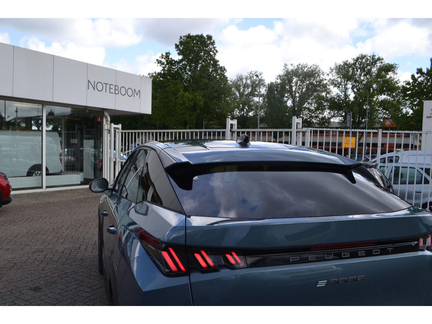 Peugeot Peugeot