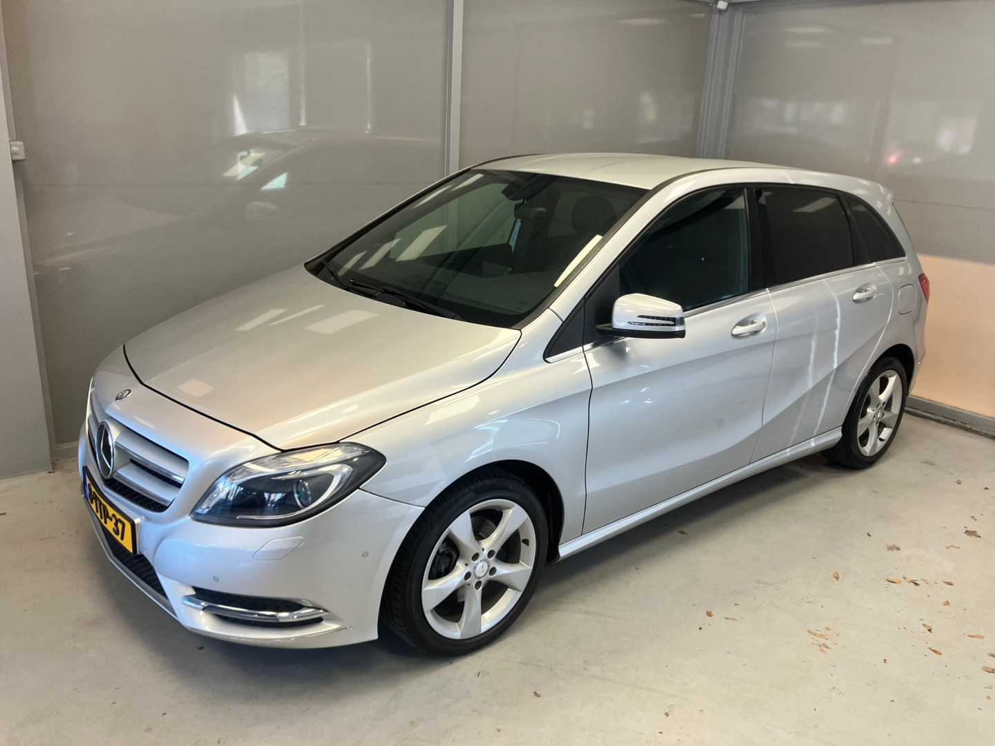 Mercedes-Benz Mercedes-Benz