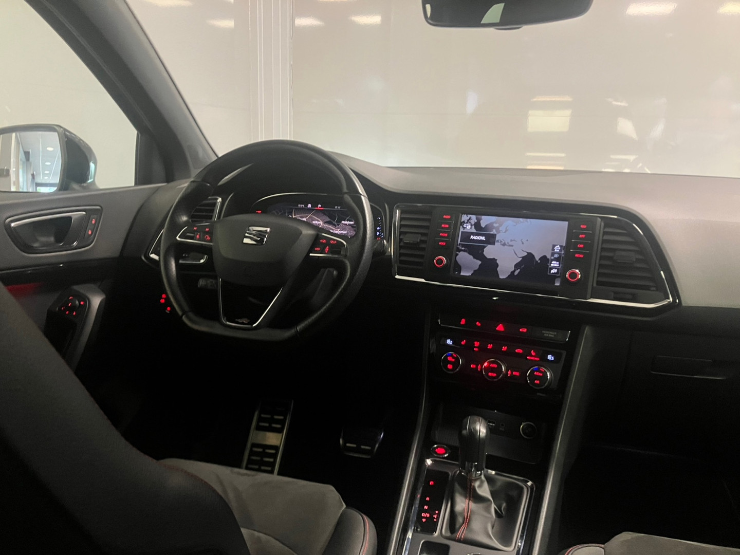 SEAT SEAT