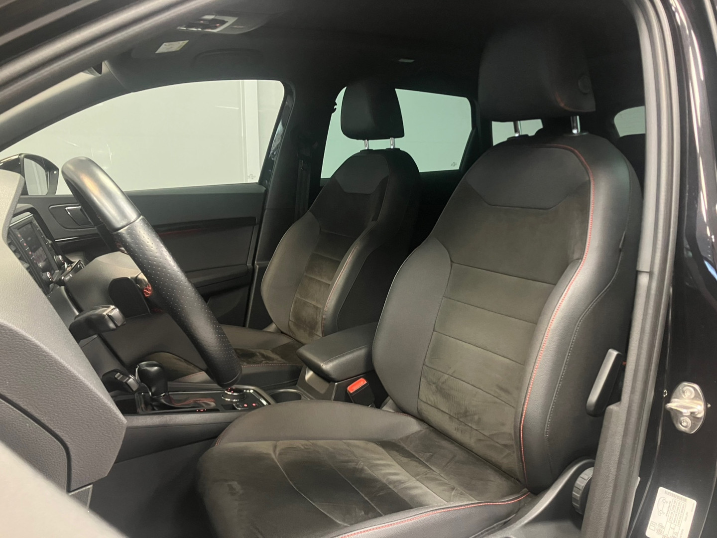 SEAT SEAT