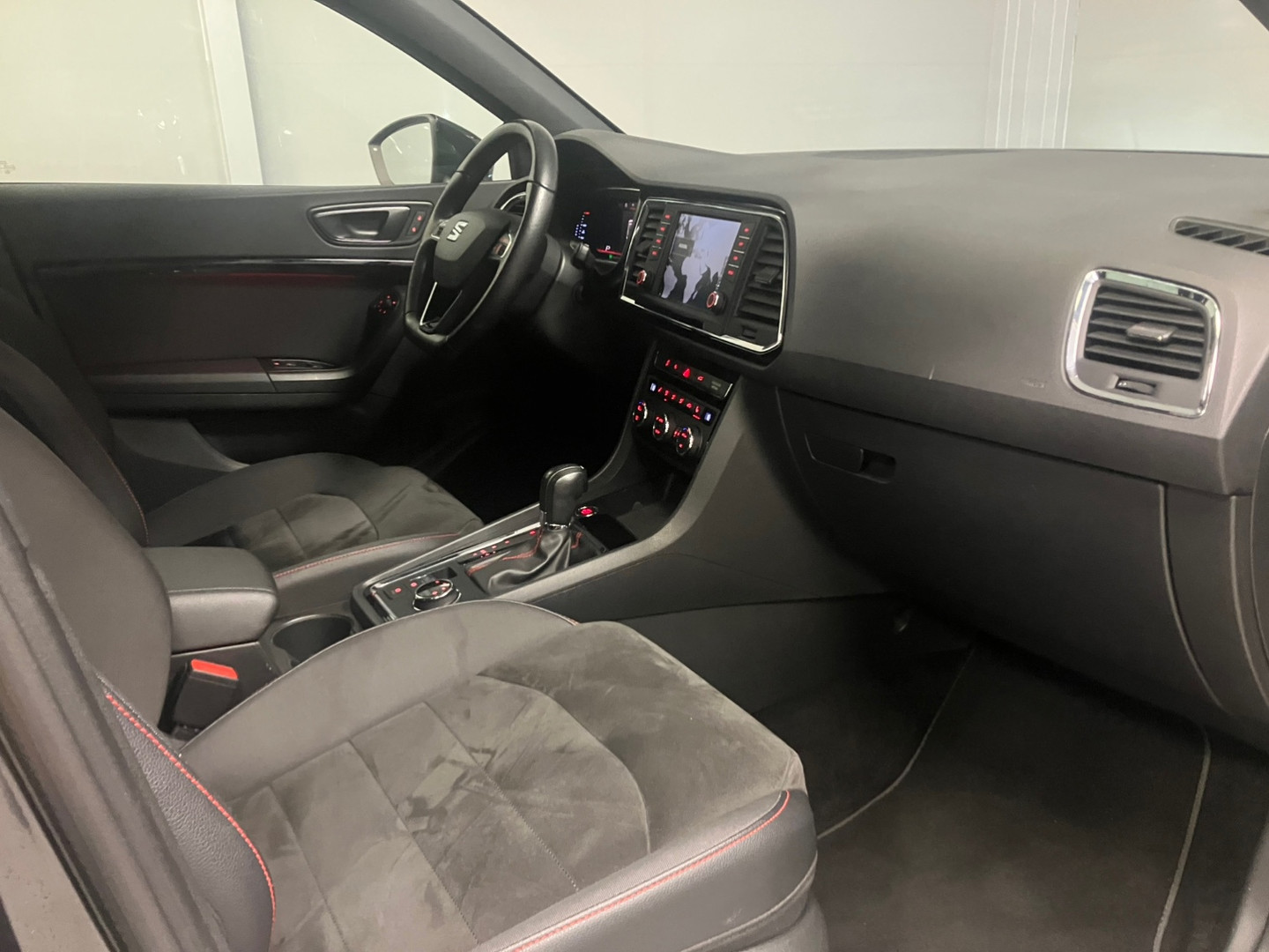 SEAT SEAT