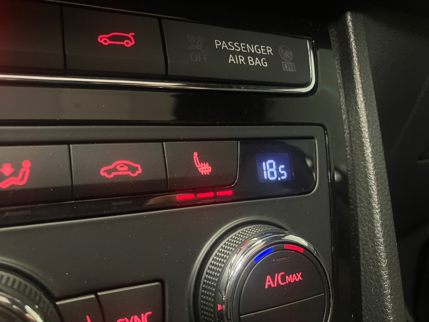 SEAT SEAT