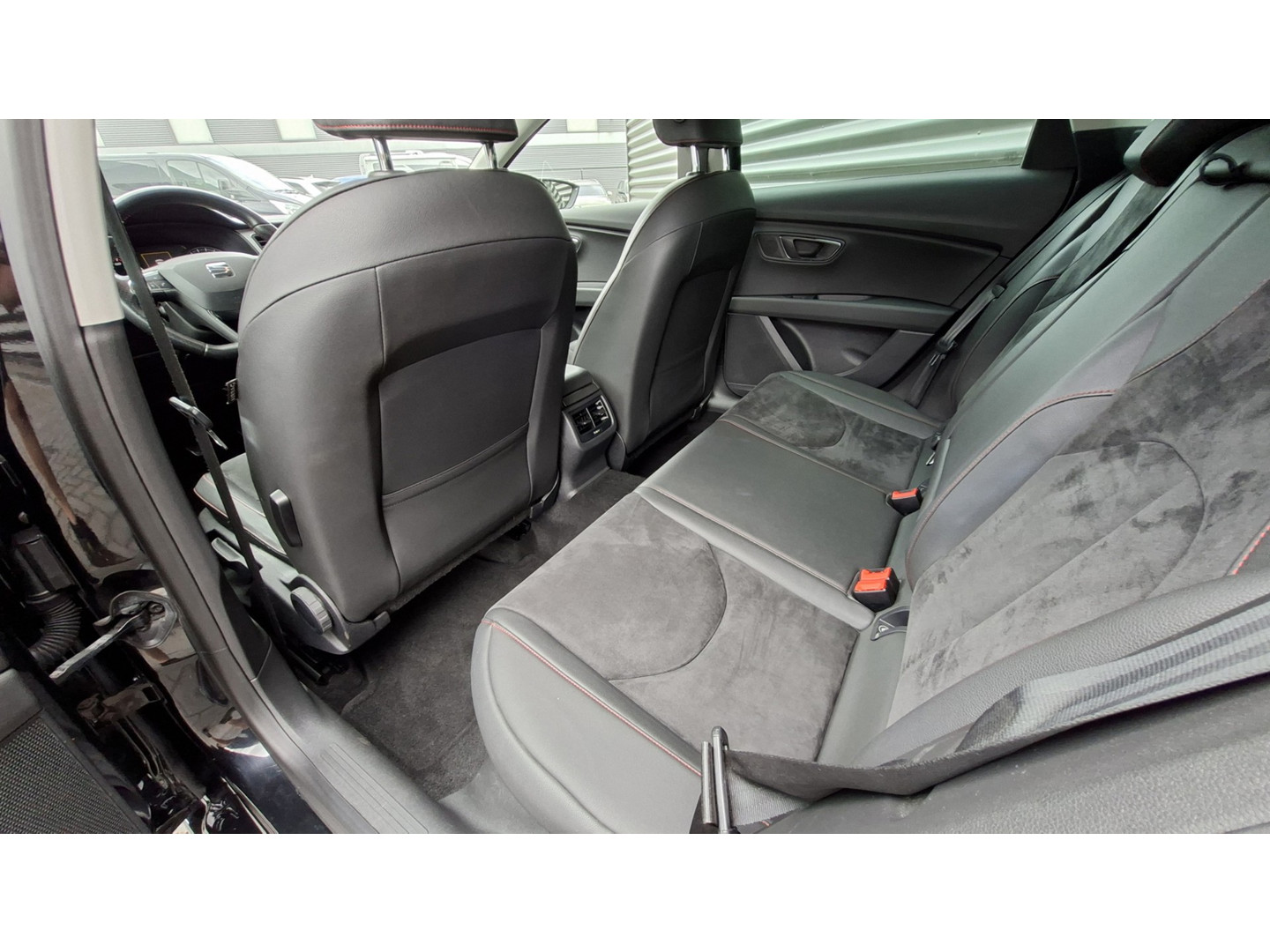 SEAT SEAT