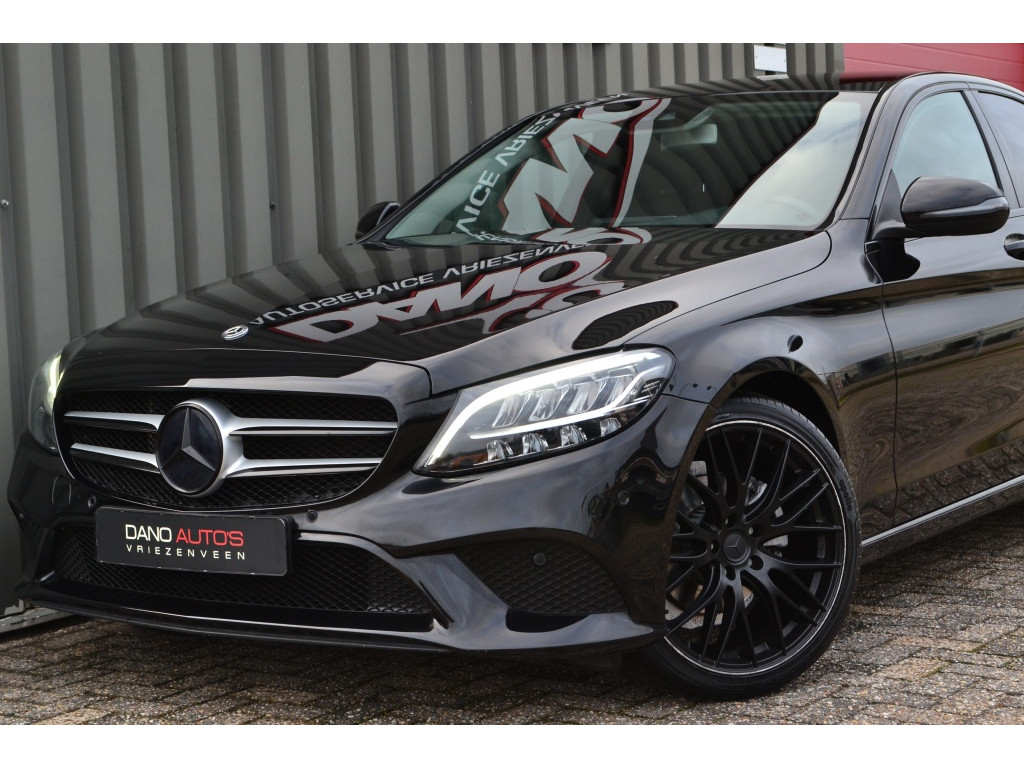 Mercedes-Benz Mercedes-Benz