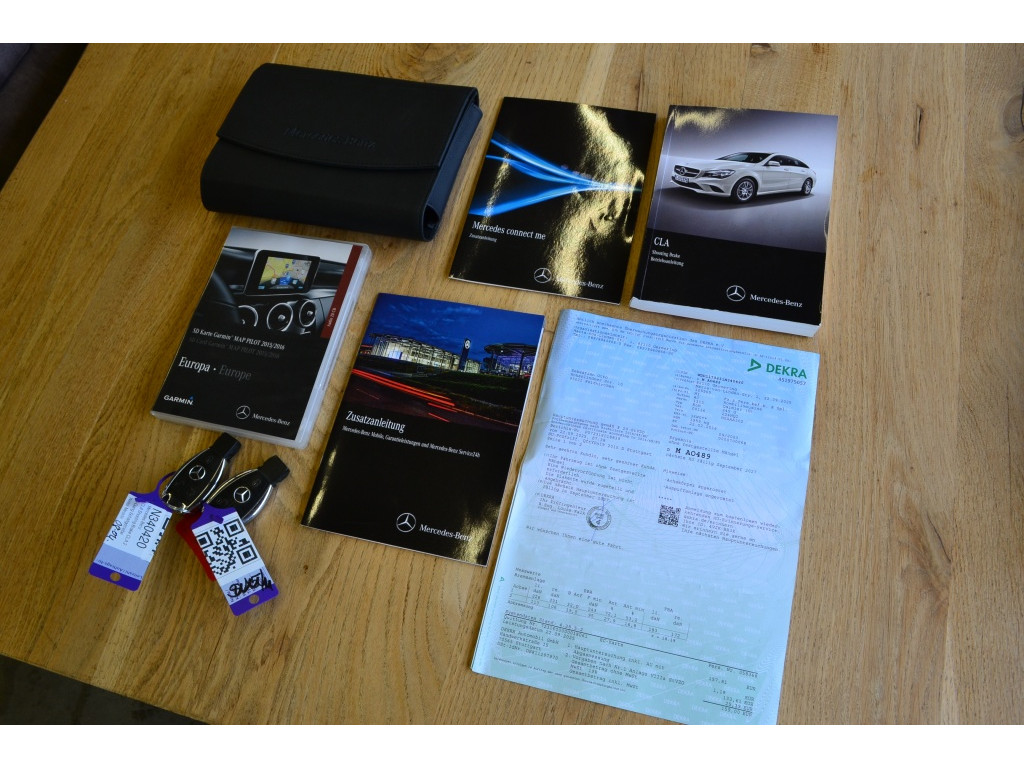 Mercedes-Benz Mercedes-Benz