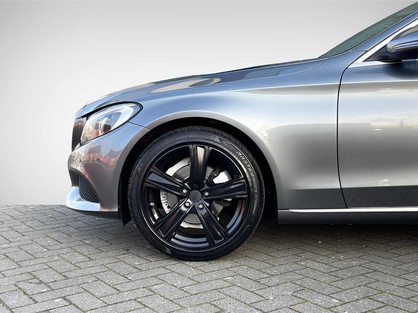 Mercedes-Benz Mercedes-Benz