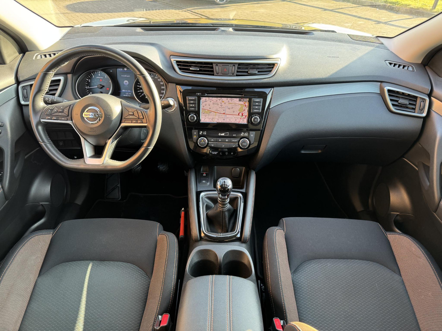 Nissan Nissan