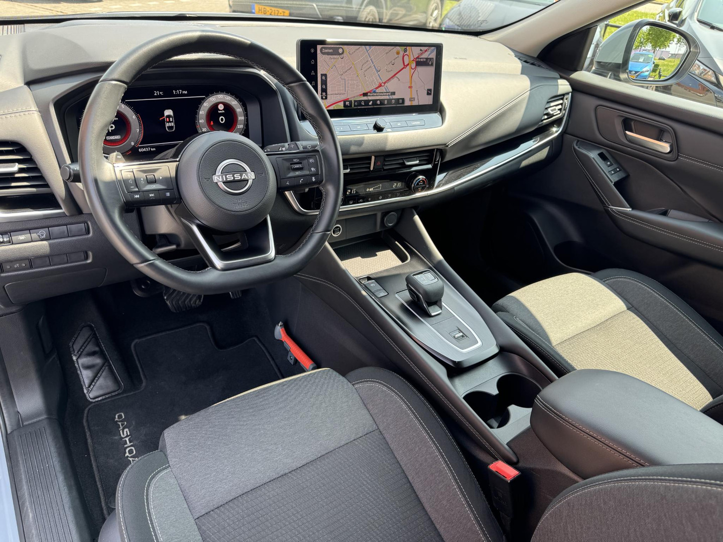 Nissan Nissan