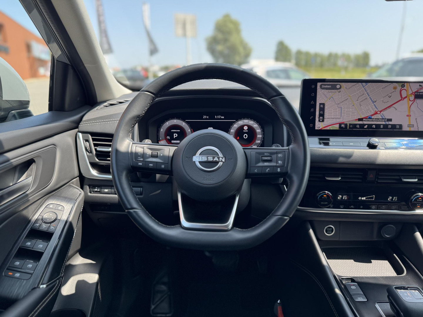 Nissan Nissan