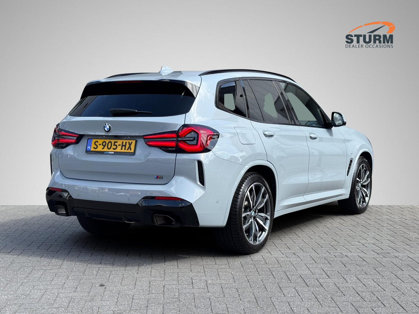 BMW BMW