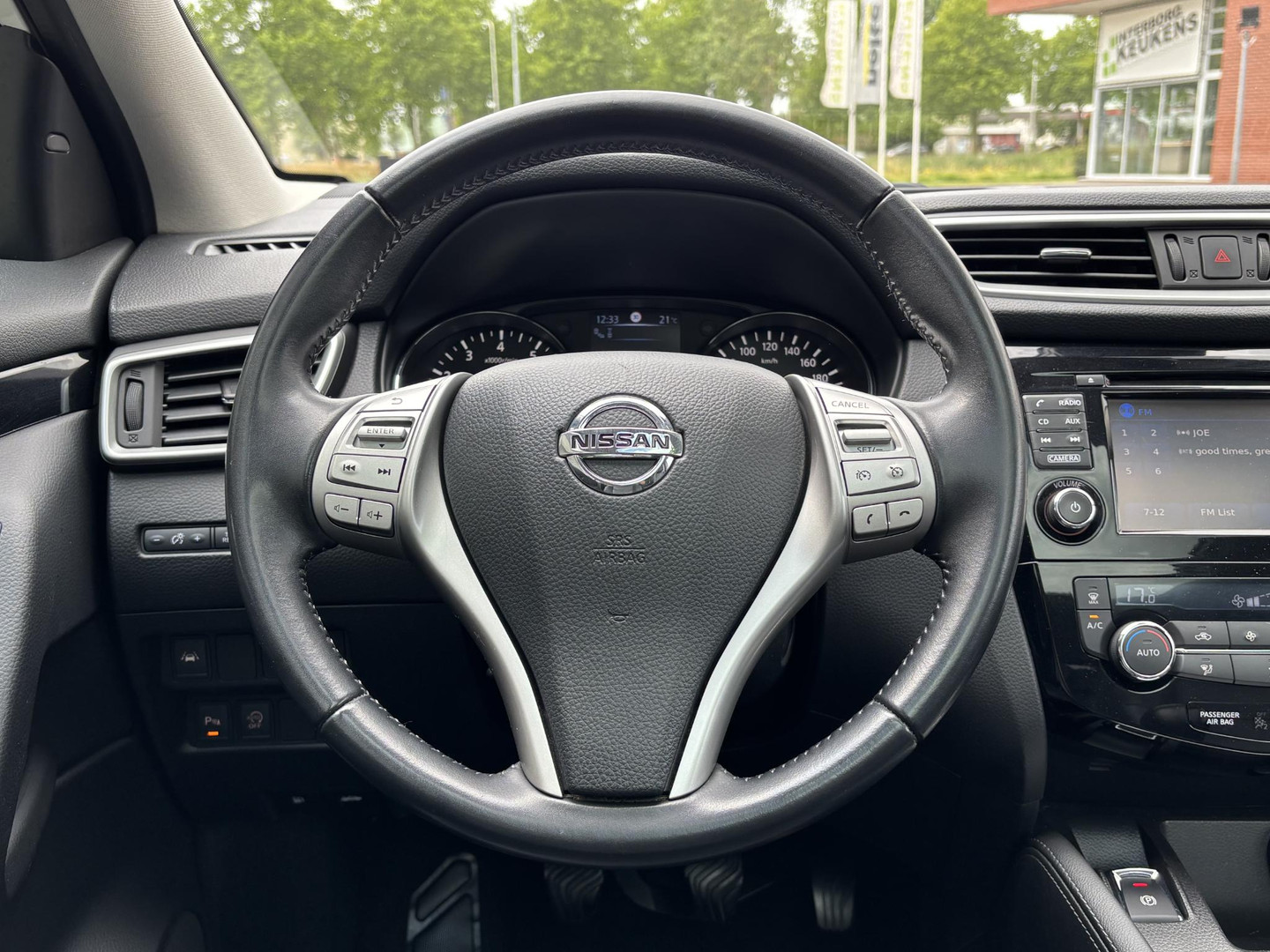 Nissan Nissan