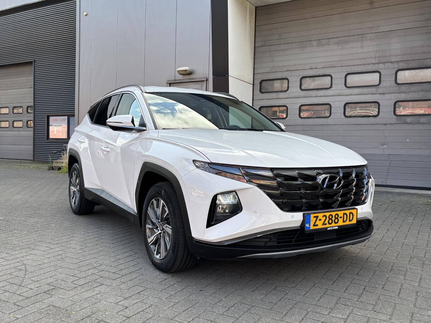 Hyundai Hyundai