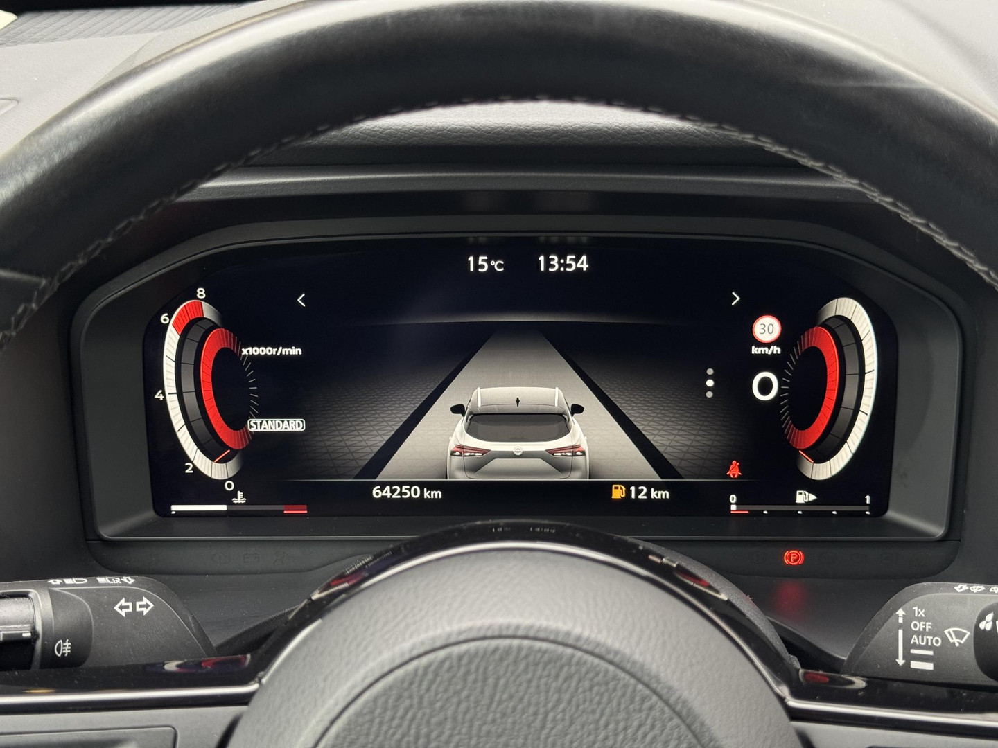 Nissan Nissan