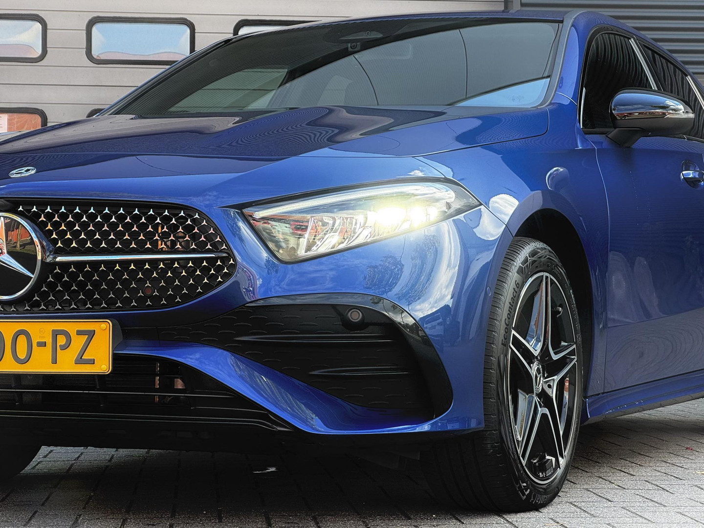 Mercedes-Benz Mercedes-Benz