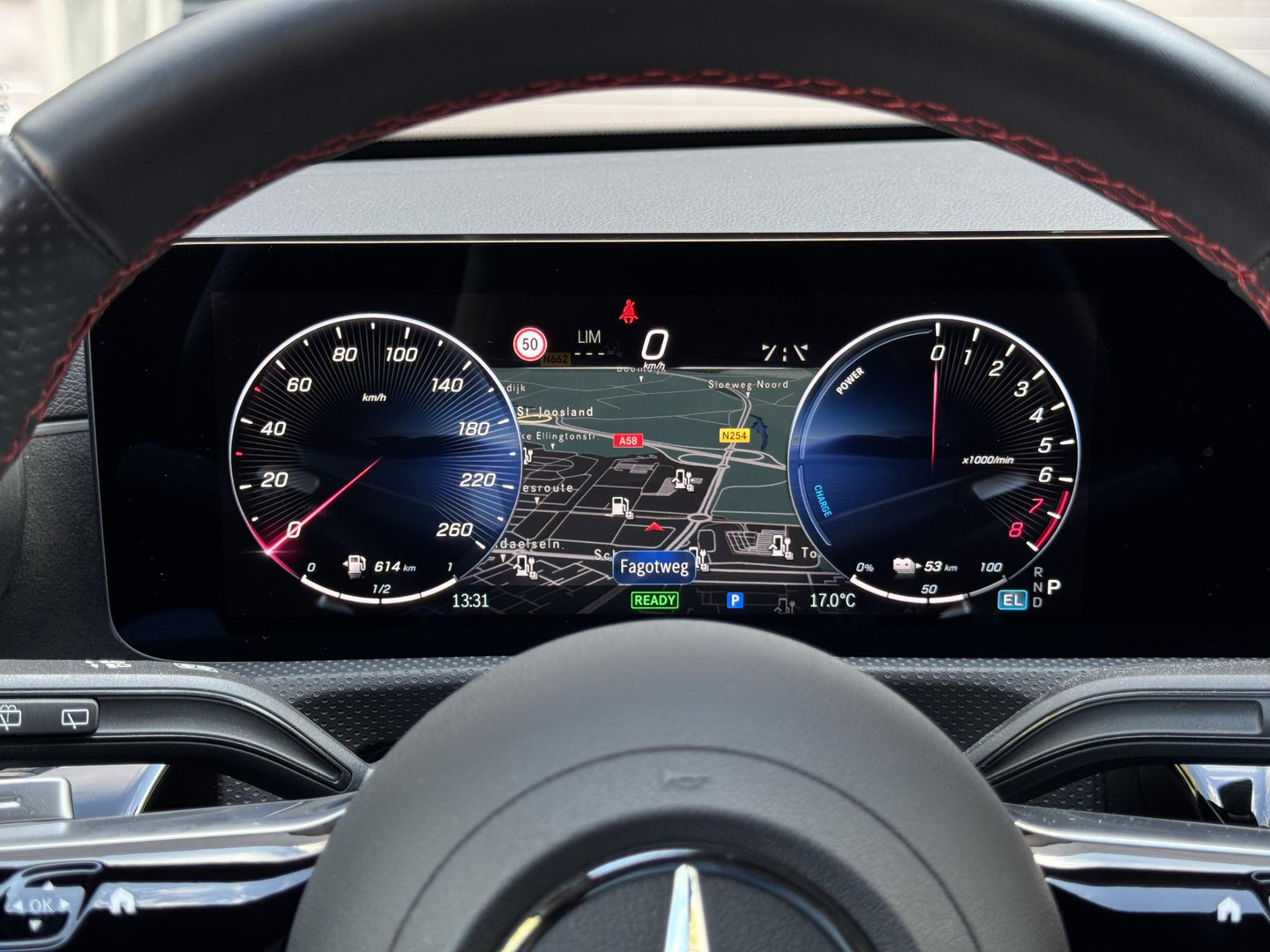 Mercedes-Benz Mercedes-Benz