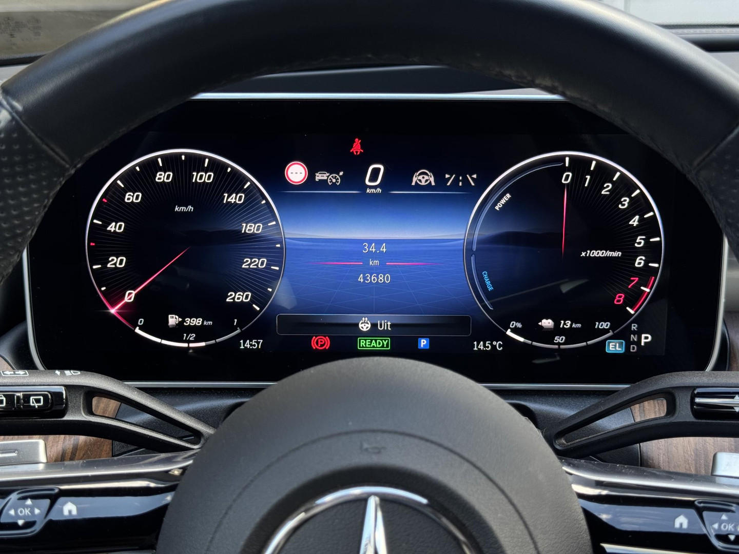 Mercedes-Benz Mercedes-Benz