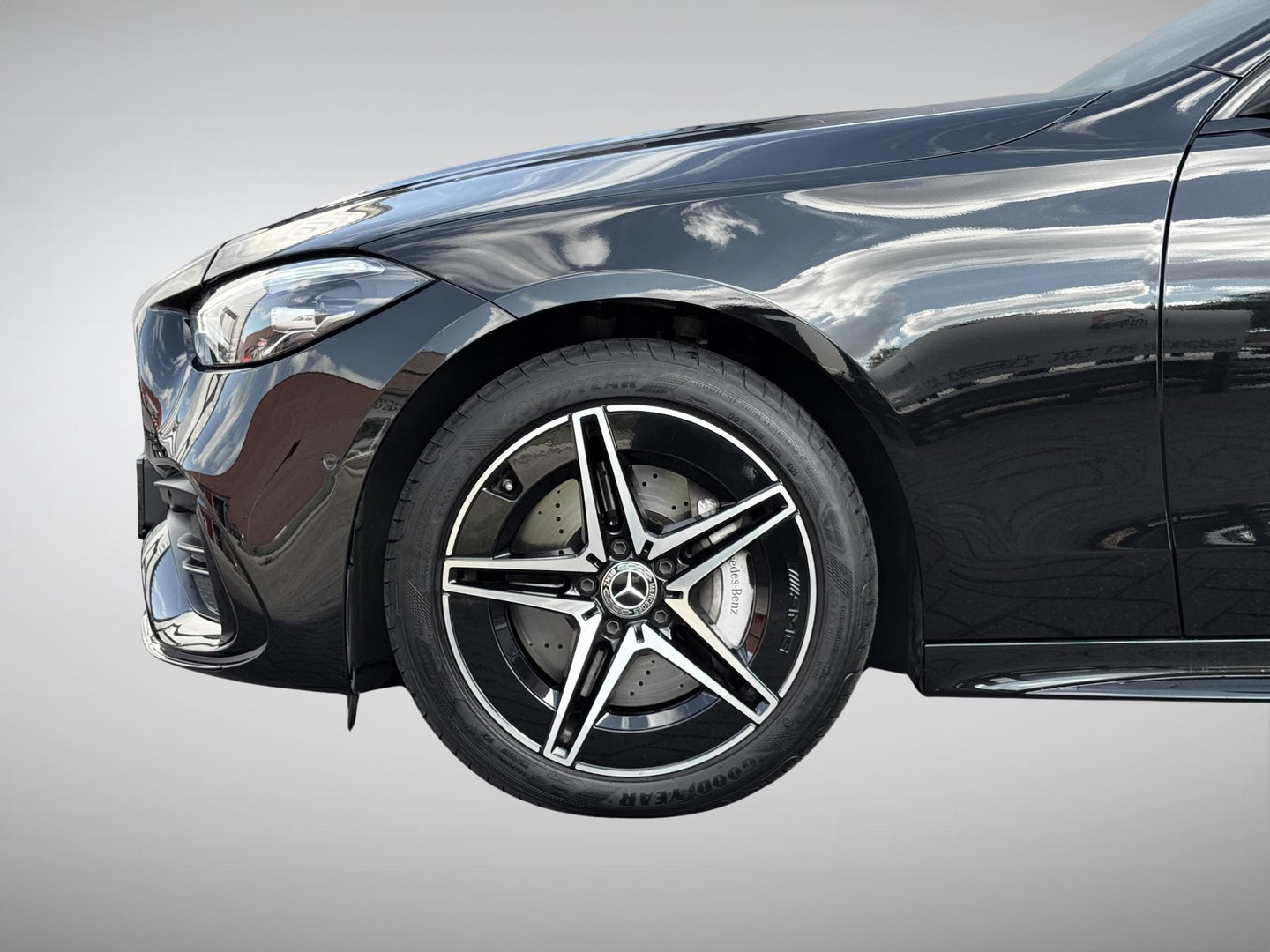 Mercedes-Benz Mercedes-Benz