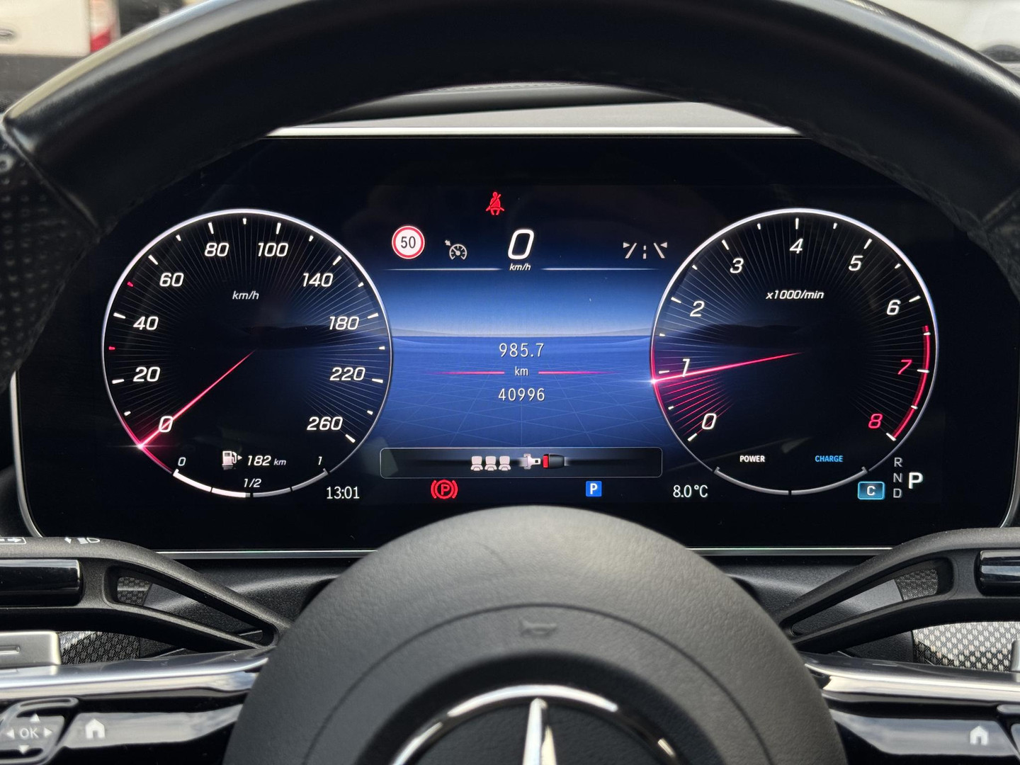 Mercedes-Benz Mercedes-Benz