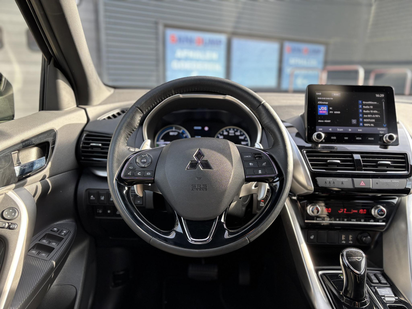 Mitsubishi Mitsubishi