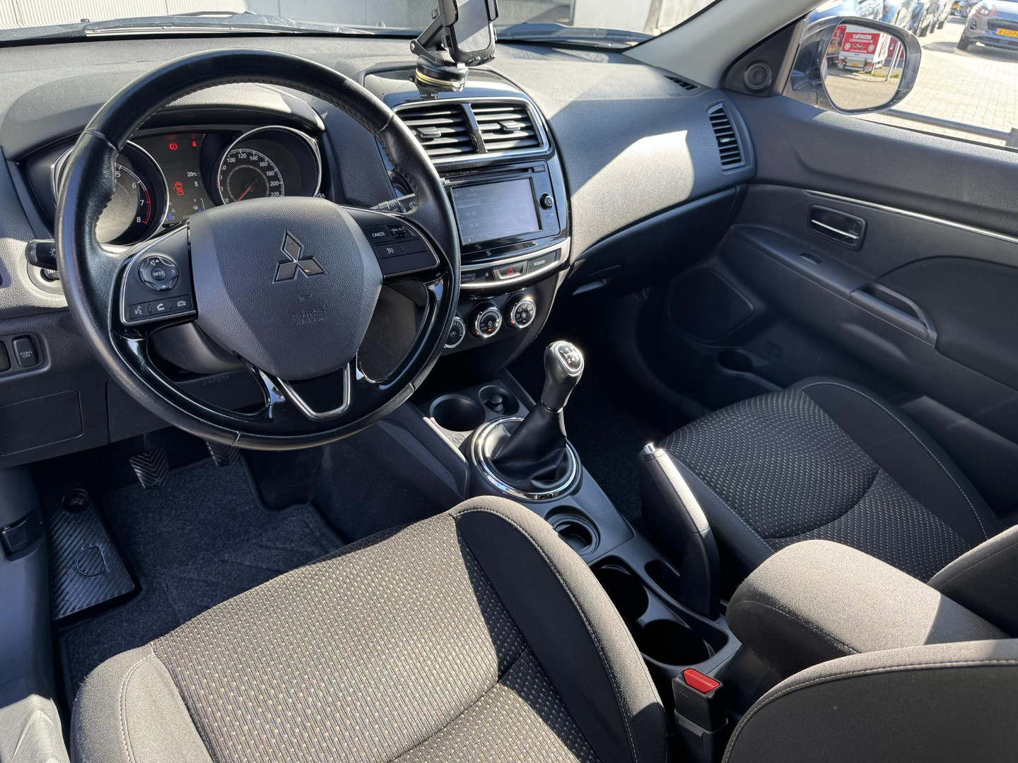 Mitsubishi Mitsubishi