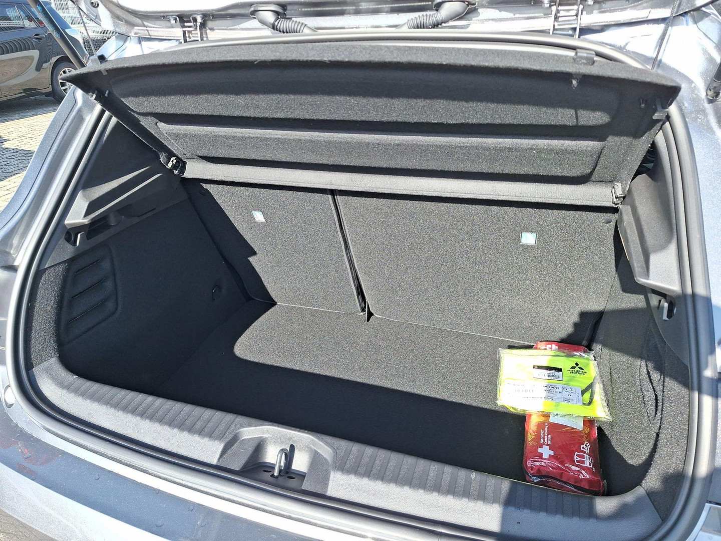 Mitsubishi Mitsubishi