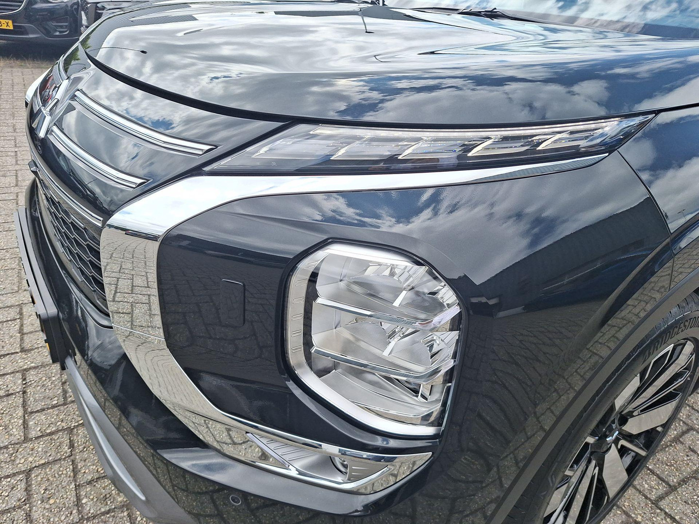Mitsubishi Mitsubishi