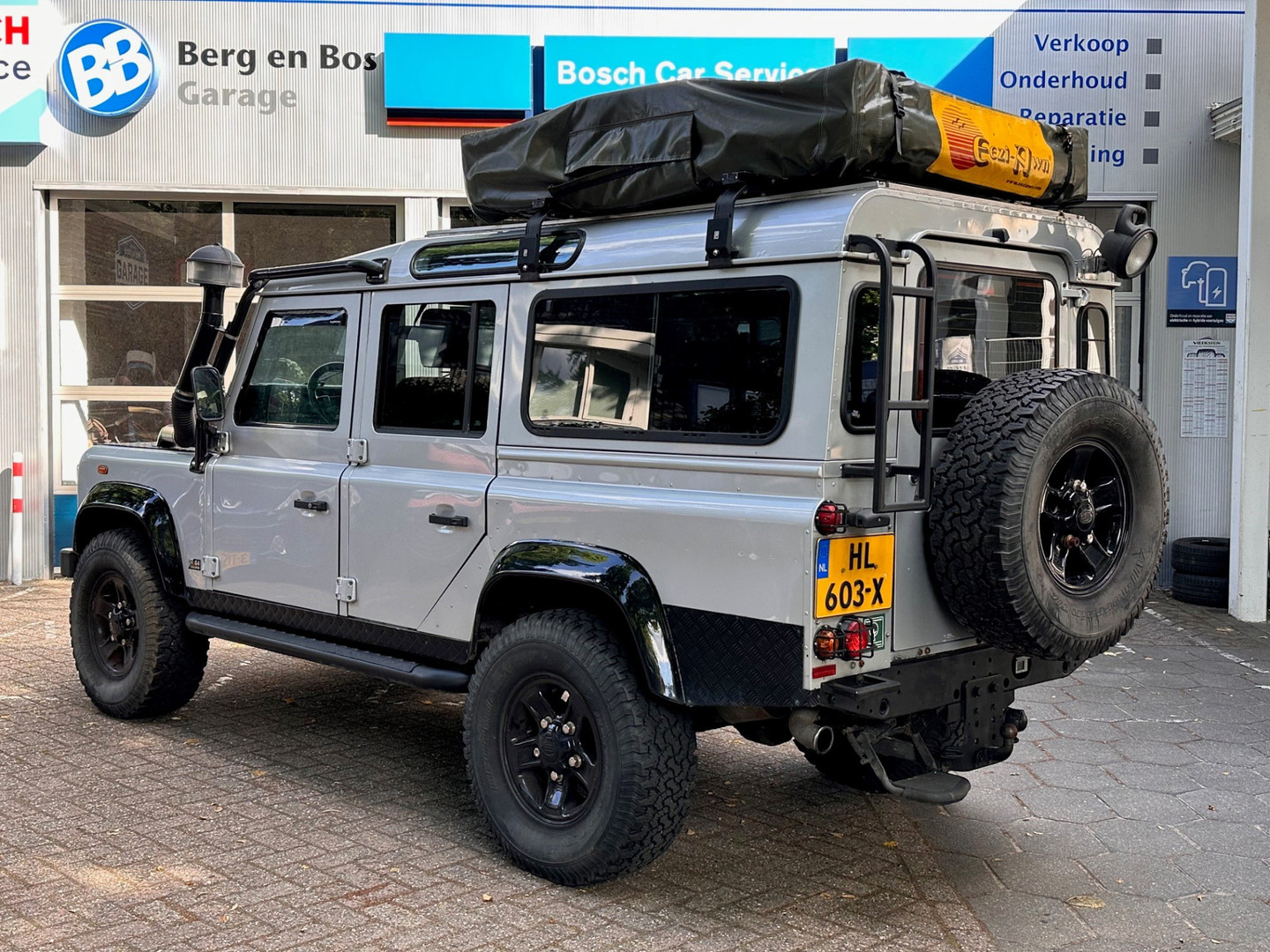 Land Rover Land Rover