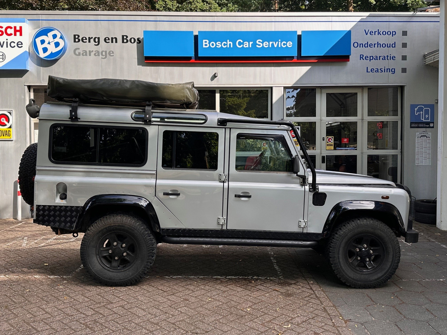Land Rover Land Rover