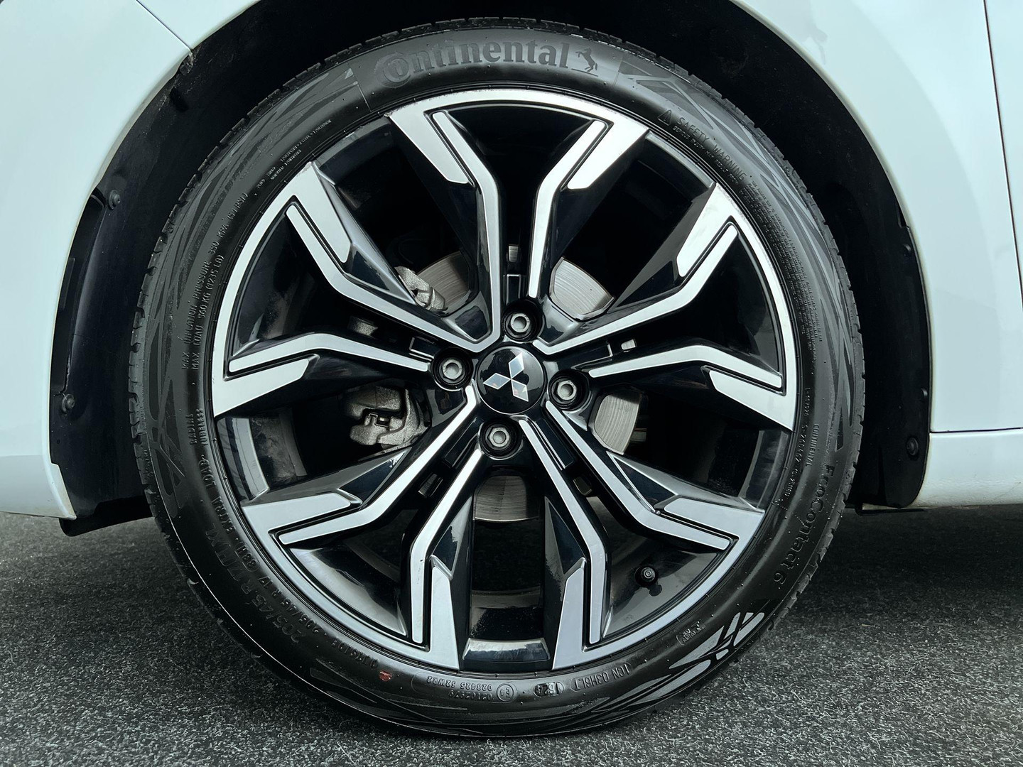 Mitsubishi Mitsubishi