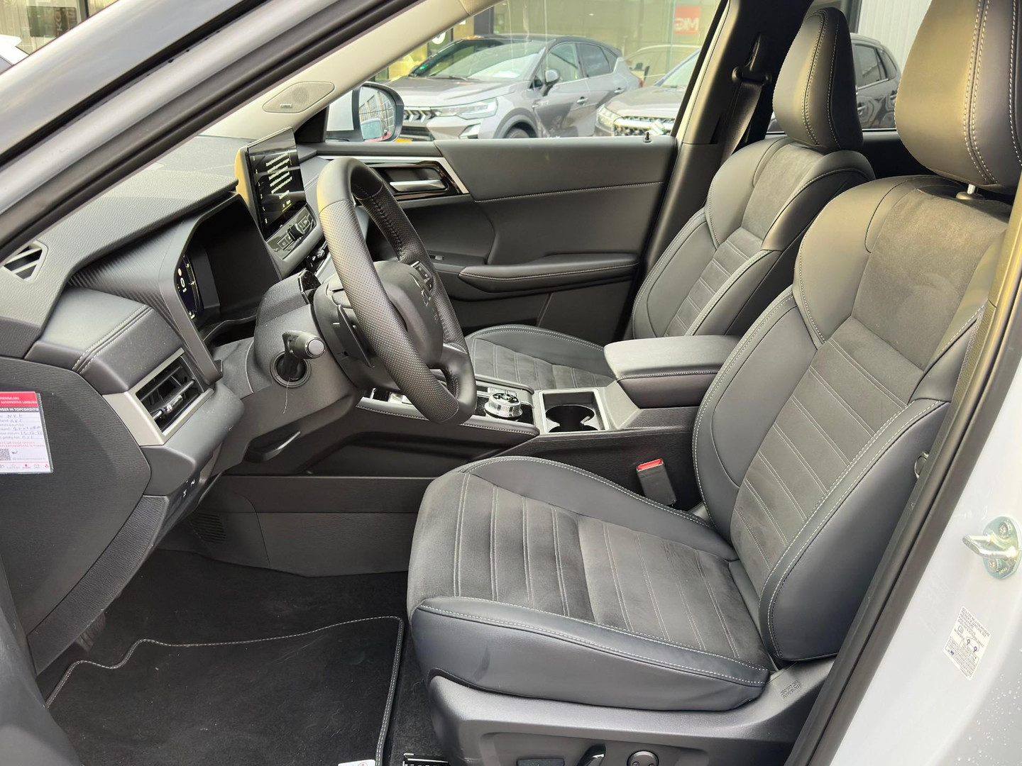 Mitsubishi Mitsubishi