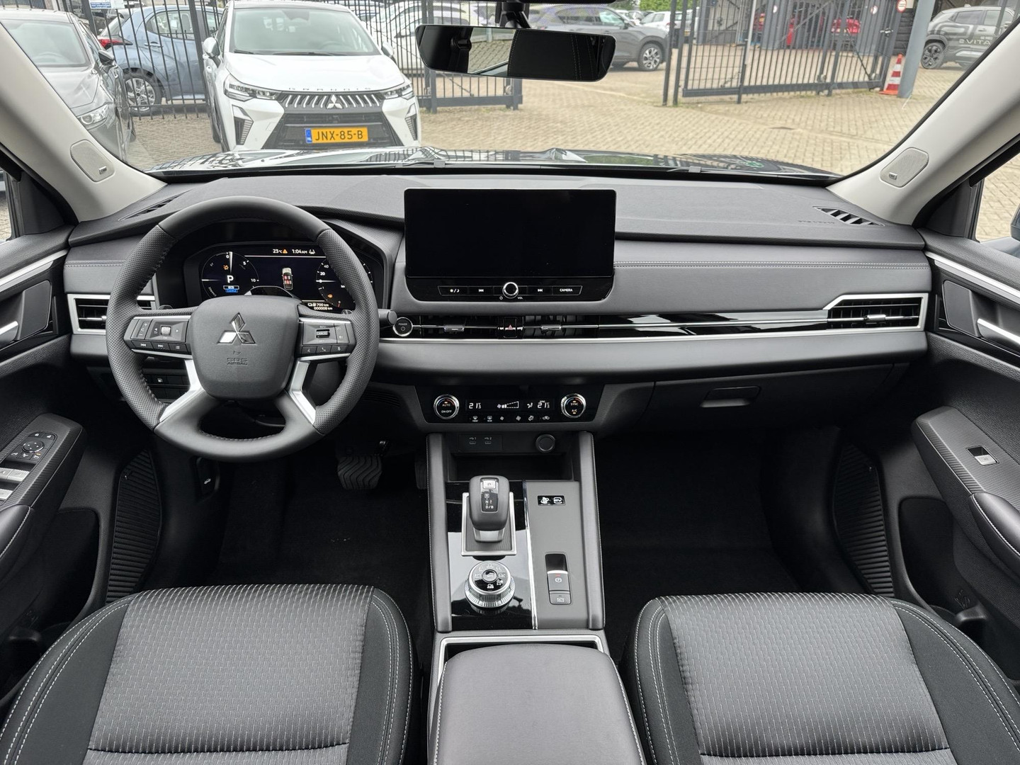 Mitsubishi Mitsubishi