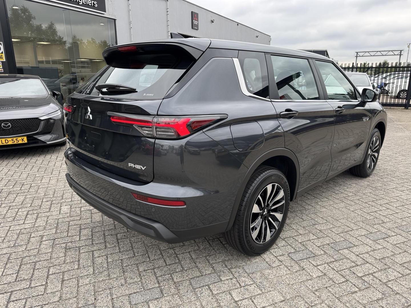 Mitsubishi Mitsubishi
