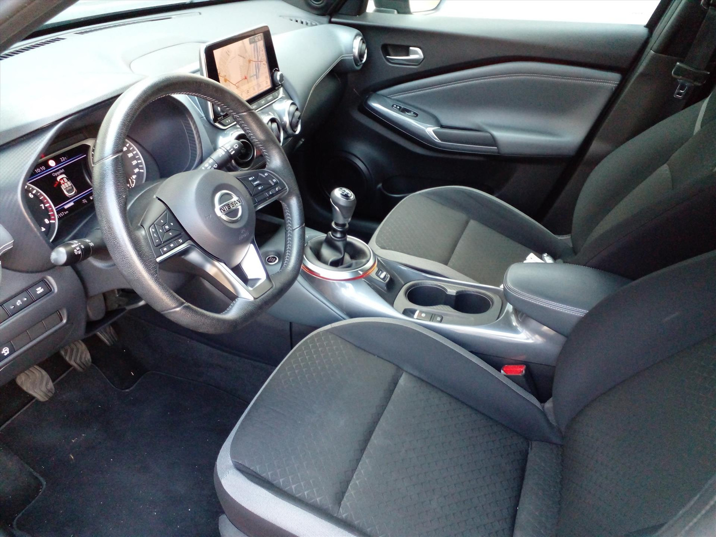 Nissan Nissan
