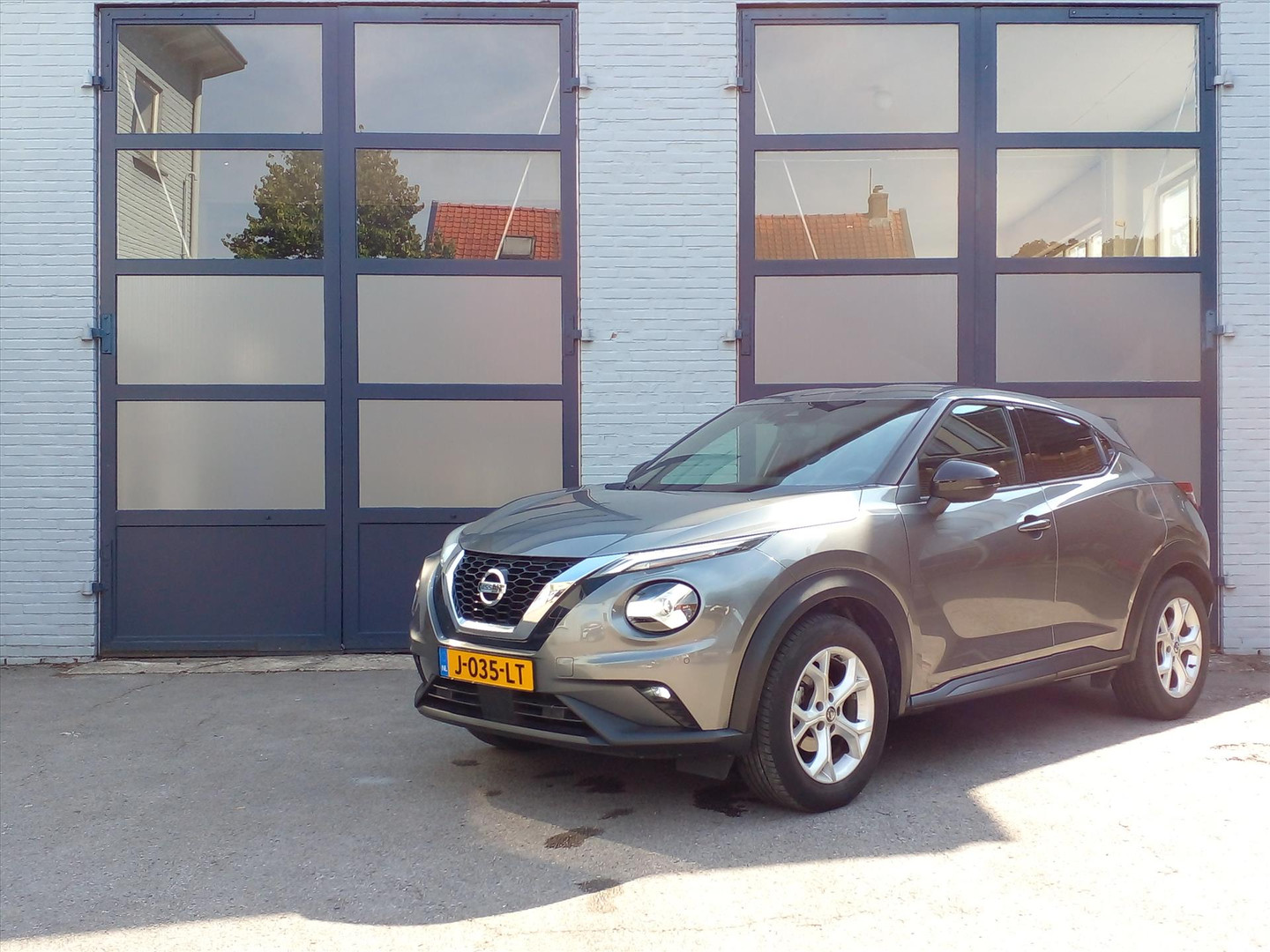 Nissan Nissan