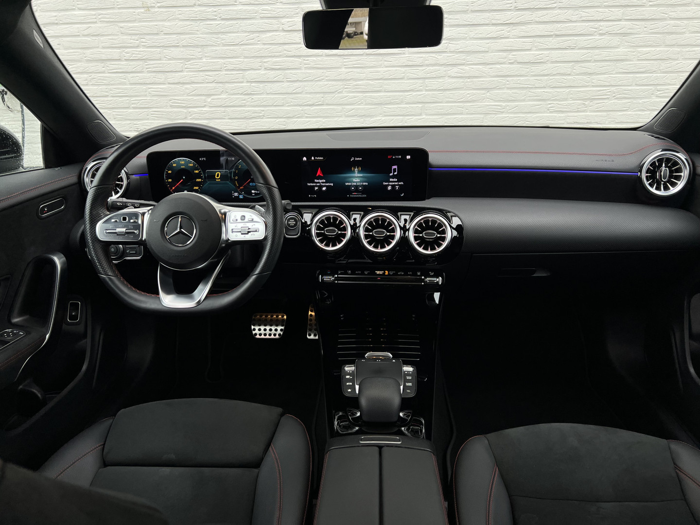 Mercedes-Benz Mercedes-Benz