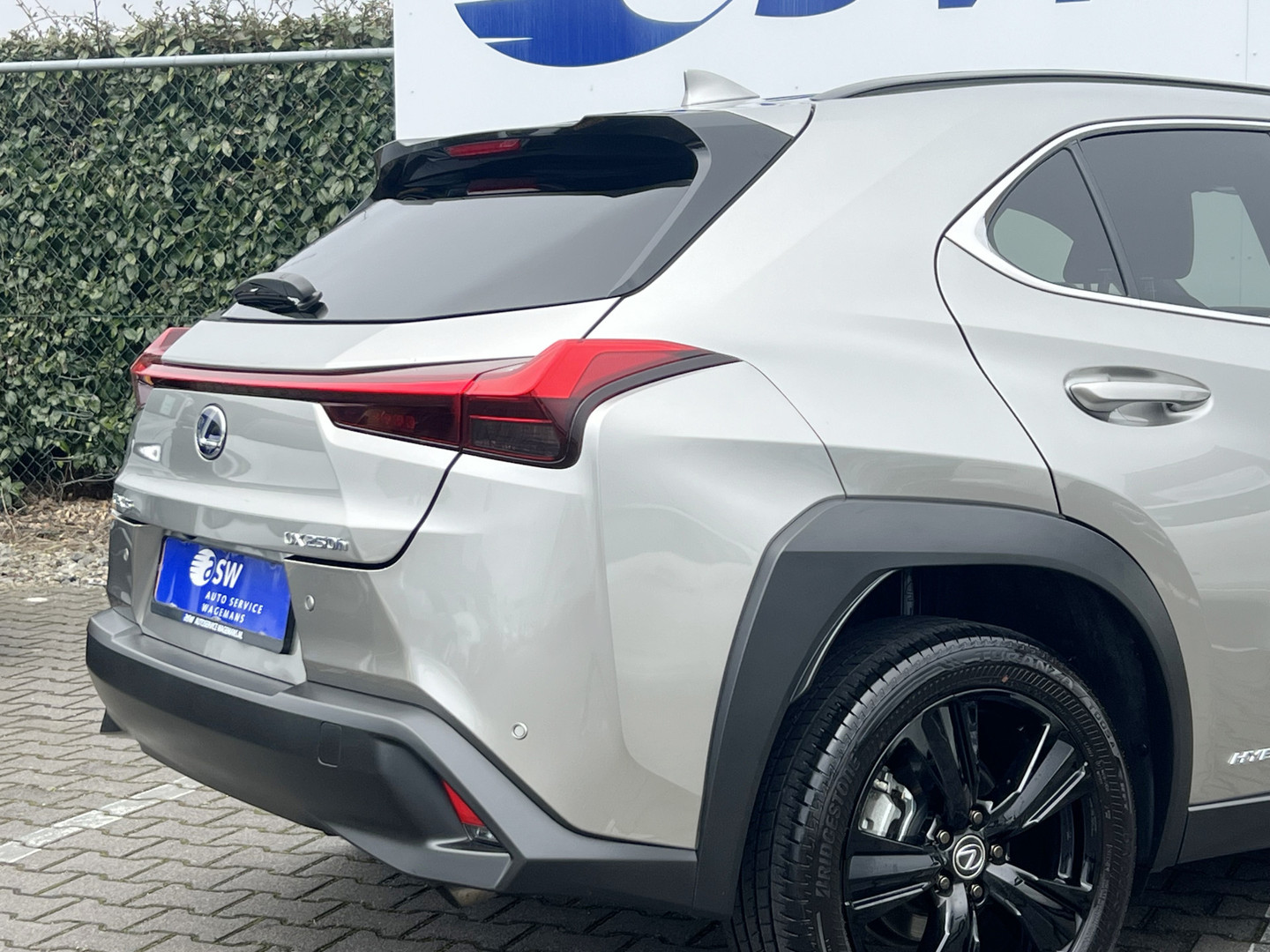 Lexus