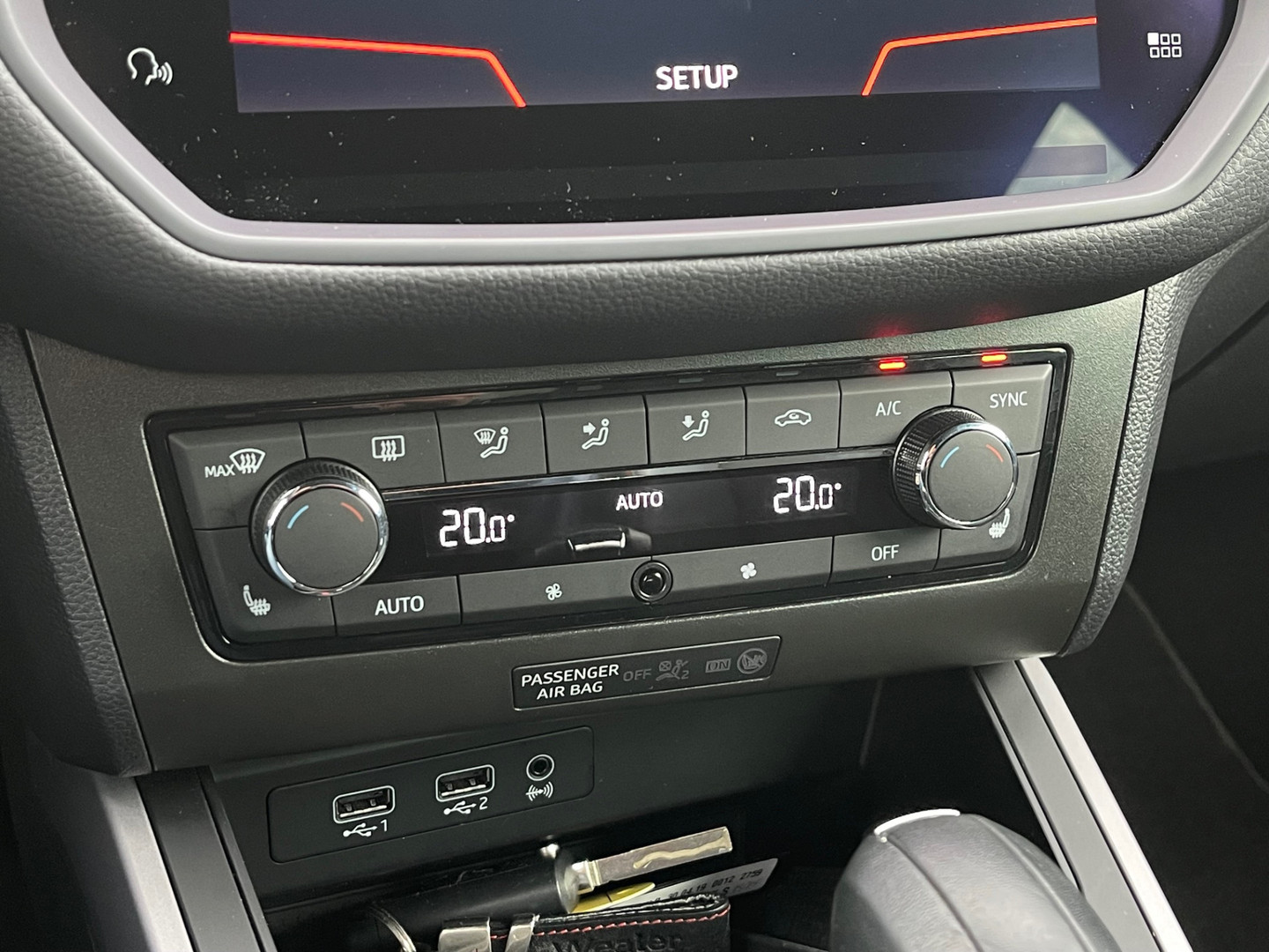 SEAT SEAT