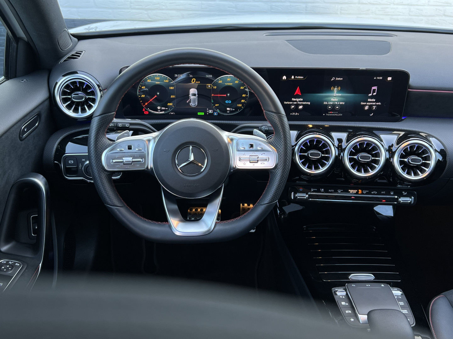 Mercedes-Benz Mercedes-Benz