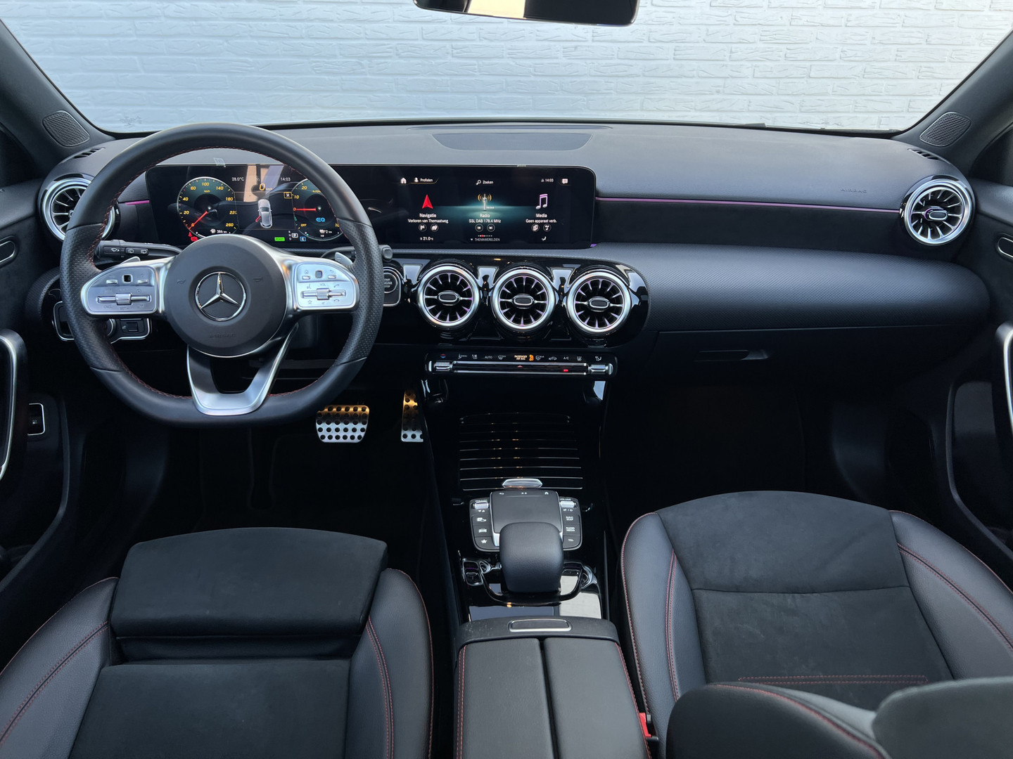 Mercedes-Benz Mercedes-Benz