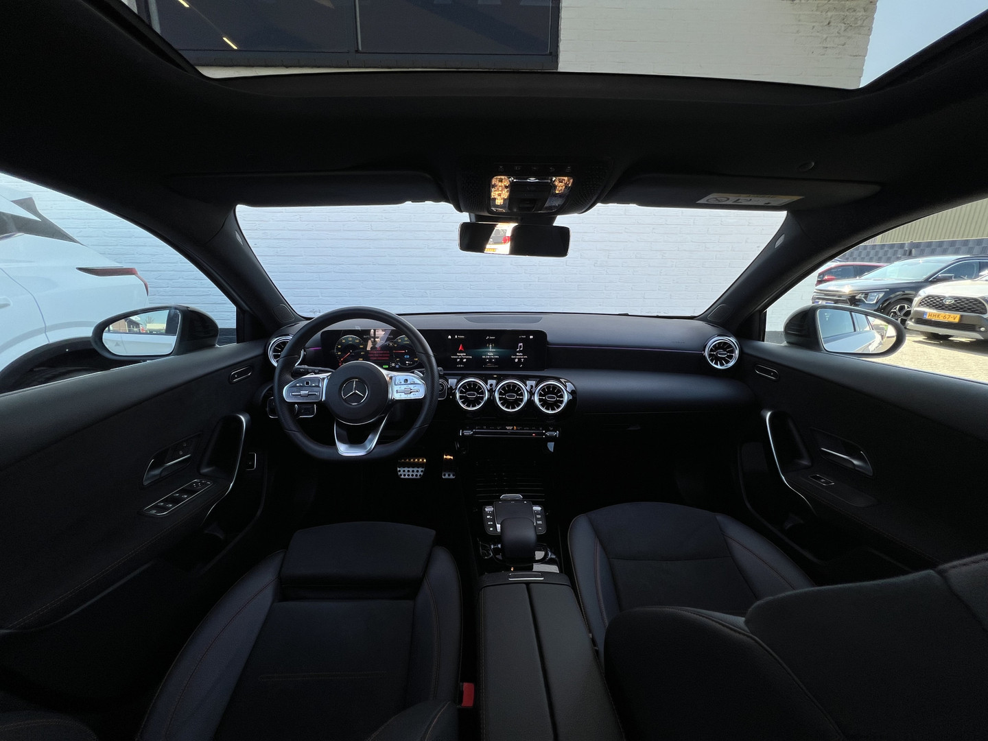 Mercedes-Benz Mercedes-Benz