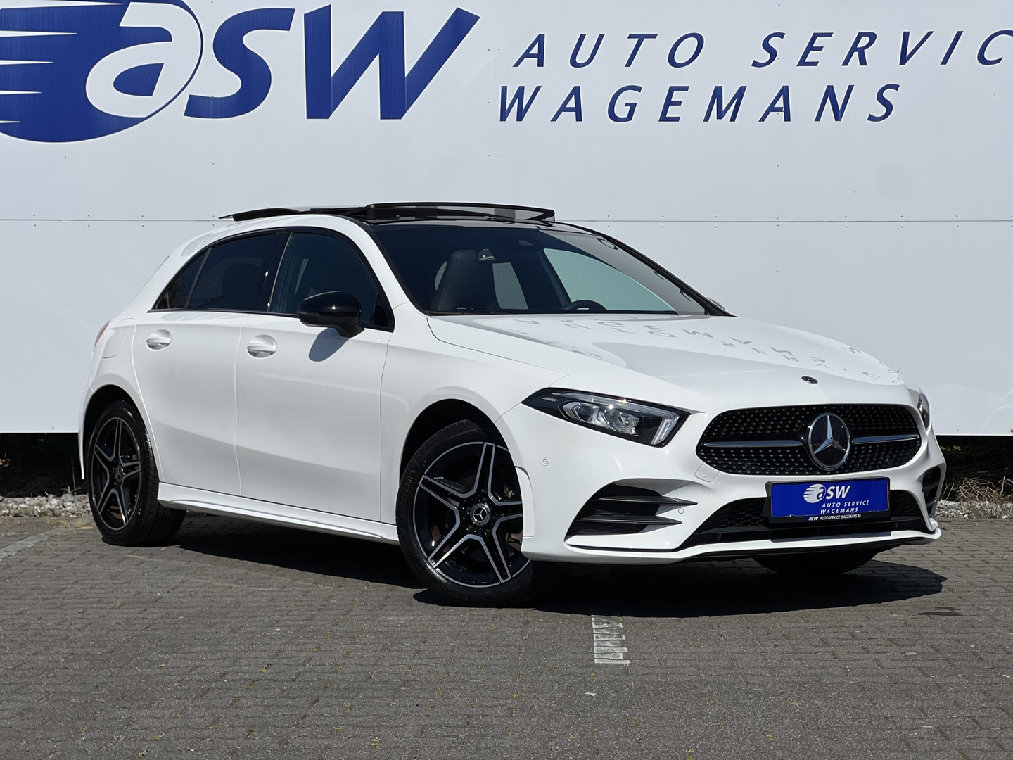 Mercedes-Benz Mercedes-Benz