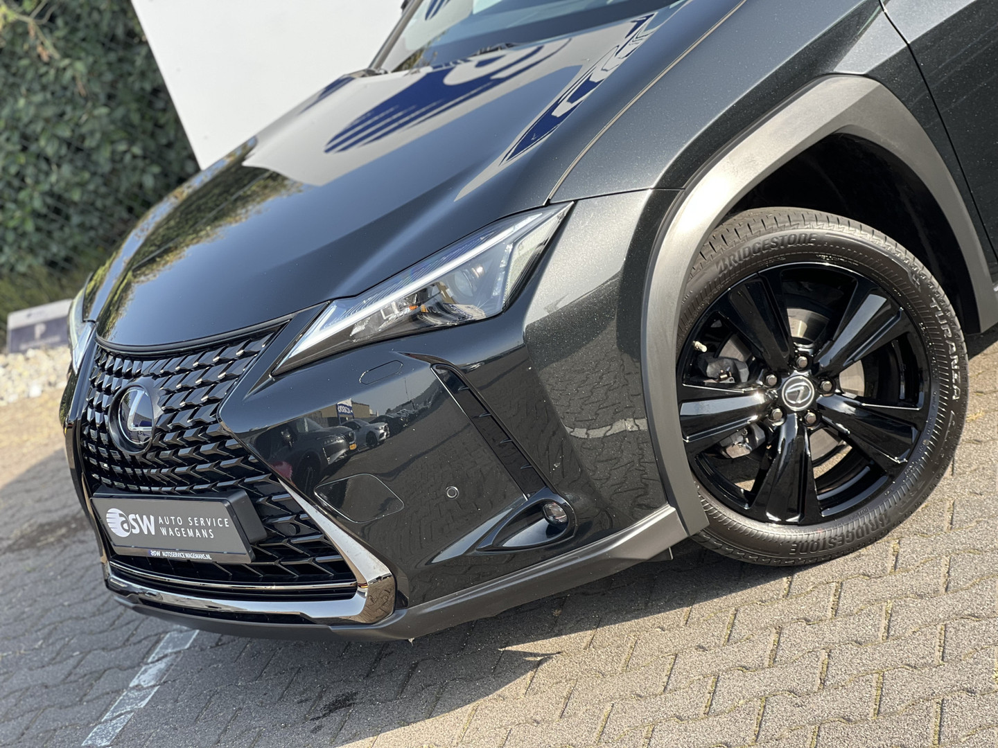 Lexus